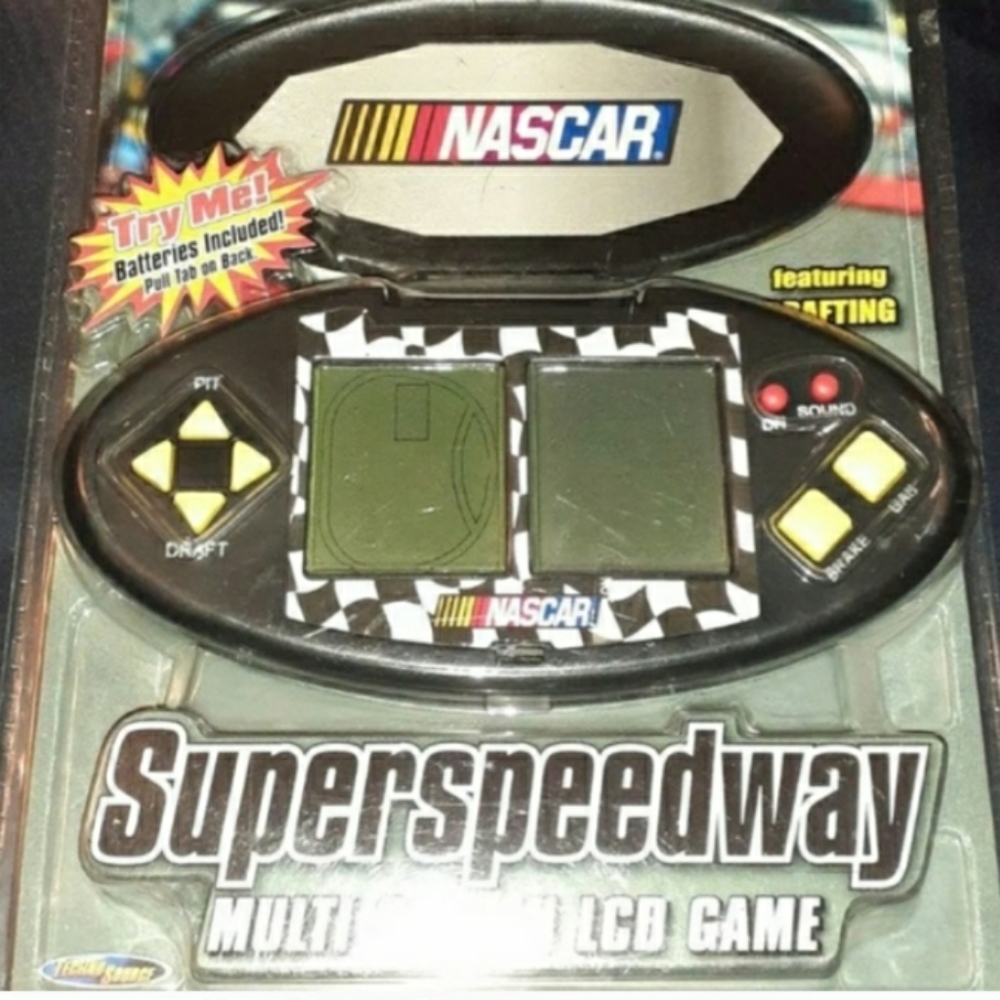New Nascar Superspeedway Hand Held Game Vintage